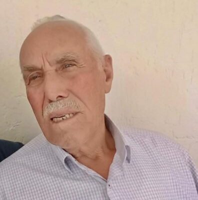 Köyümüz sakinlerınden Akif Kucukyildiz amcamızı kaybettik. Kendısıne rahmet aile fertlerine ve kucukyıldız aılesıne bassaglıgı dileriz. Allah rahmet eylesin. Amin.