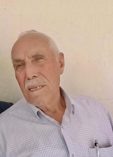 Köyümüz sakinlerınden Akif Kucukyildiz amcamızı kaybettik. Kendısıne rahmet aile fertlerine ve kucukyıldız aılesıne bassaglıgı dileriz. Allah rahmet eylesin. Amin.